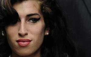14 Tragic Quotes About Love from Amy Winehouse’s Music